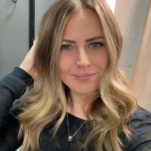 Meet your Posher, Alicia